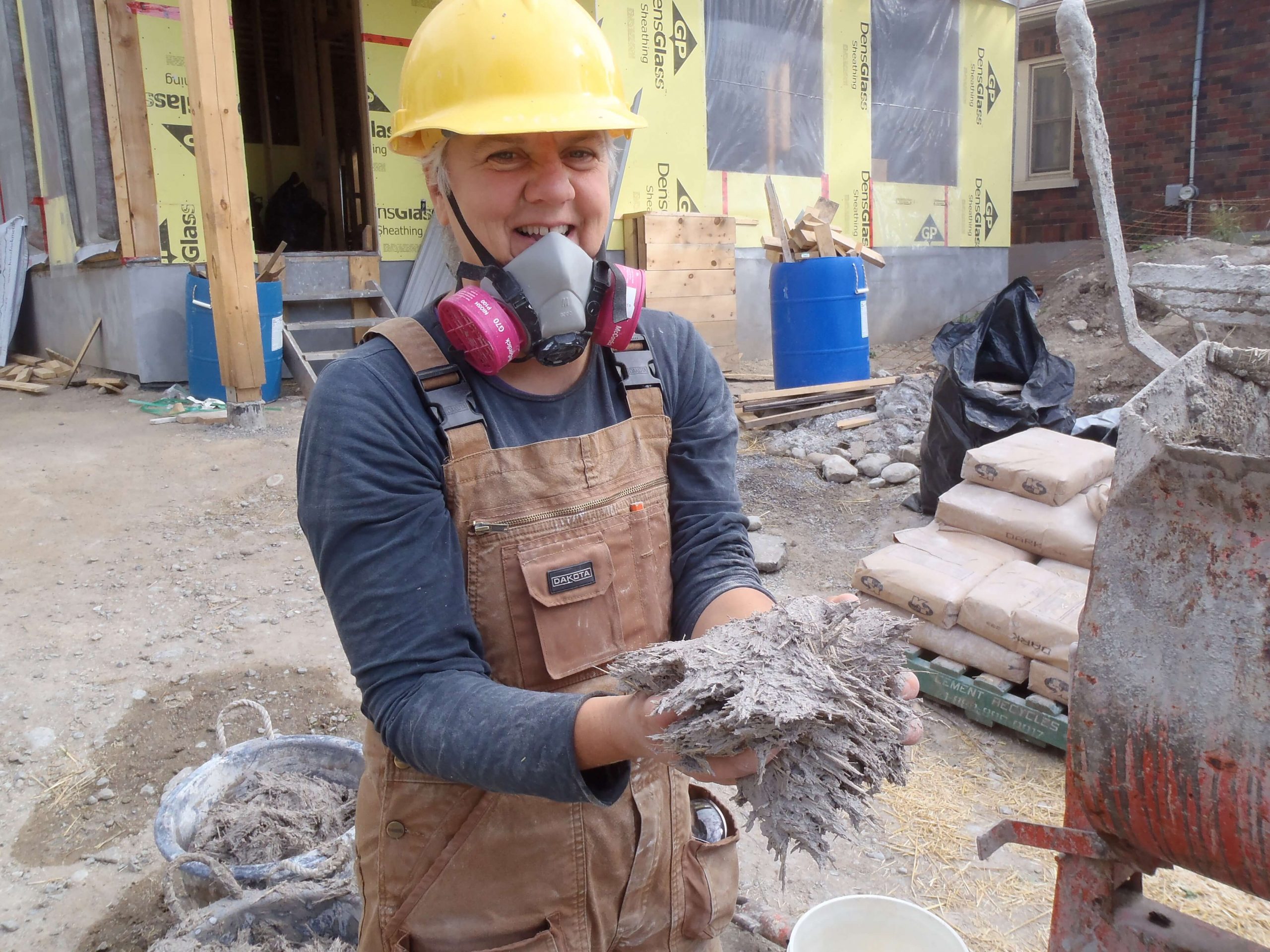 Low-tech glory: Straw and clay