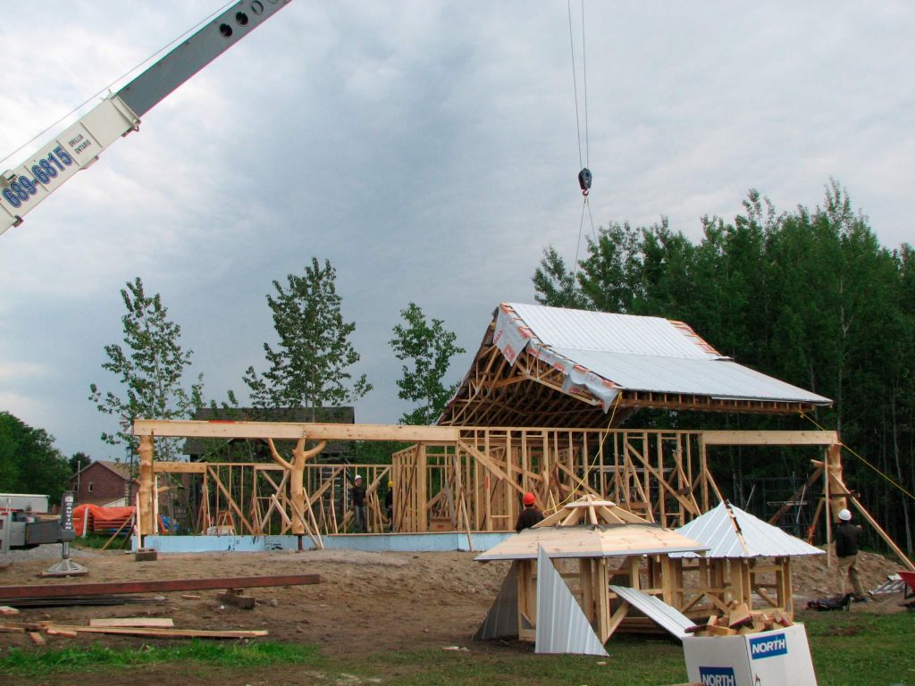 Craning a roof section